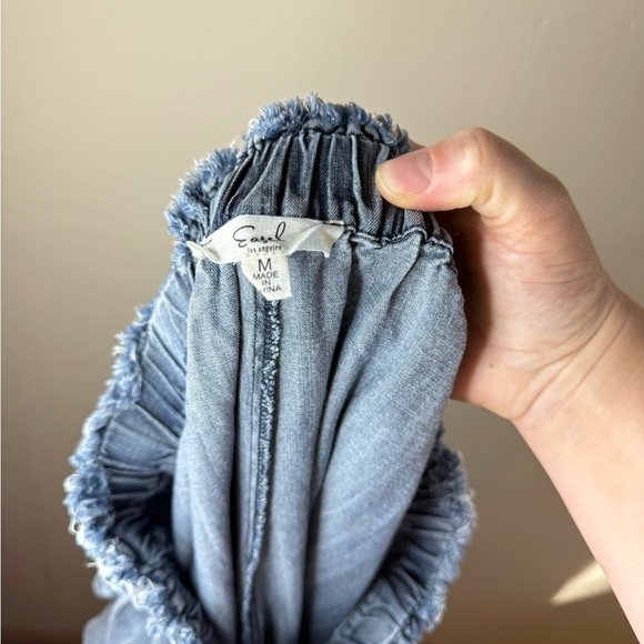 Easel Blue Washed Denim Ruffle Chambray Relaxed Fit Pants Size Medium - Picture 7 of 10